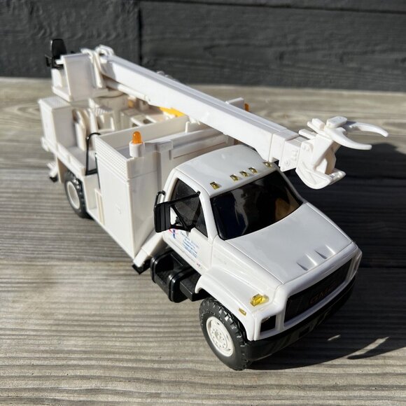 11" DG PRODUCTIONS -1996-2-1 Eastern Illini Elec. Pole Setter Auger Digger Truck - Picture 3 of 16